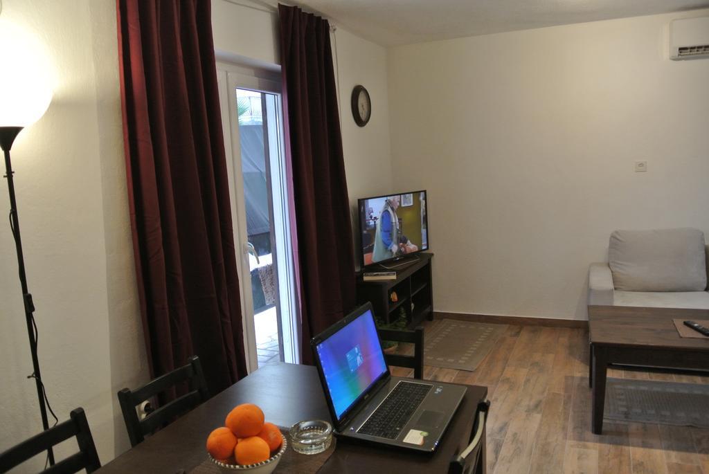 Apartments Priko Stari Grad  Room photo